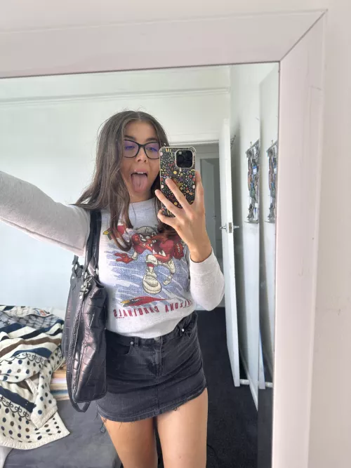 Quick pic before Uni by ConcertGlittering889