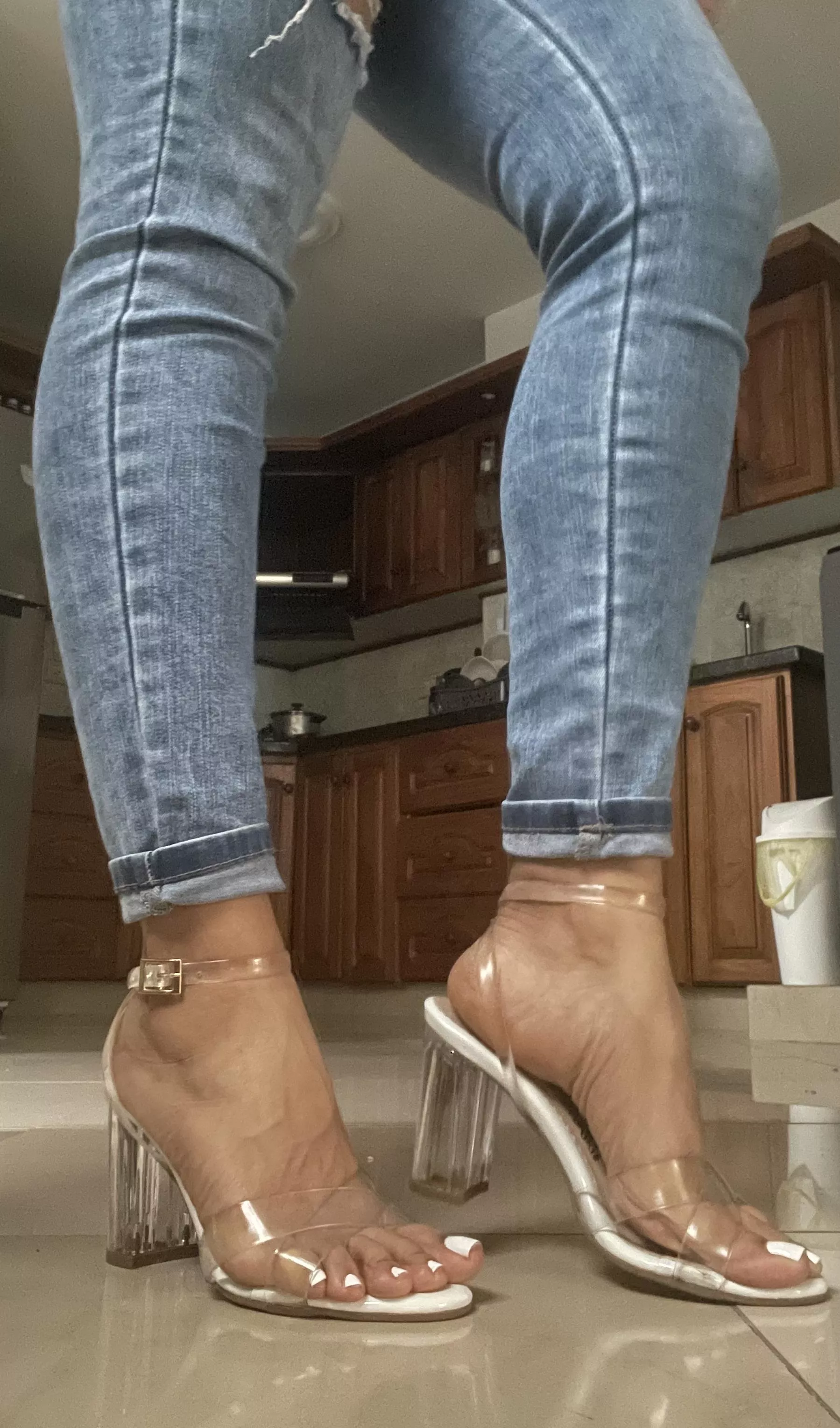 Sunday, at my house and with heels posted by Iamkeisy