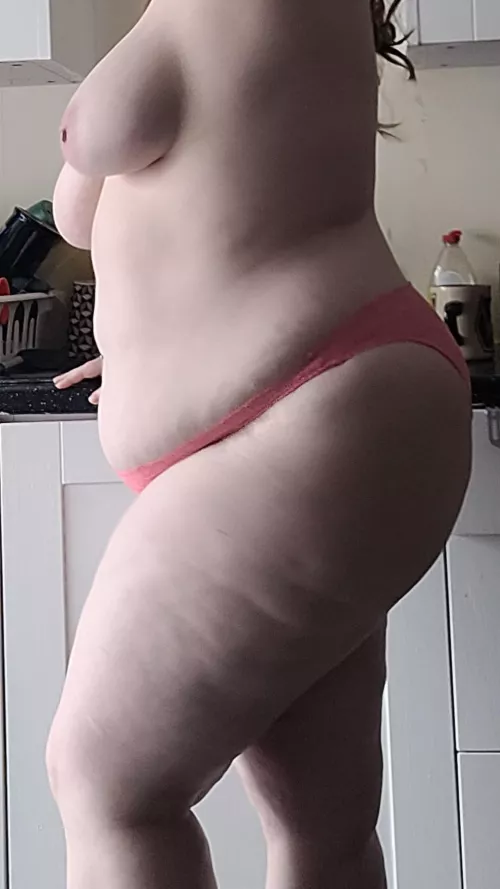 Sunday thickness by MrsSmithsAlterEgo