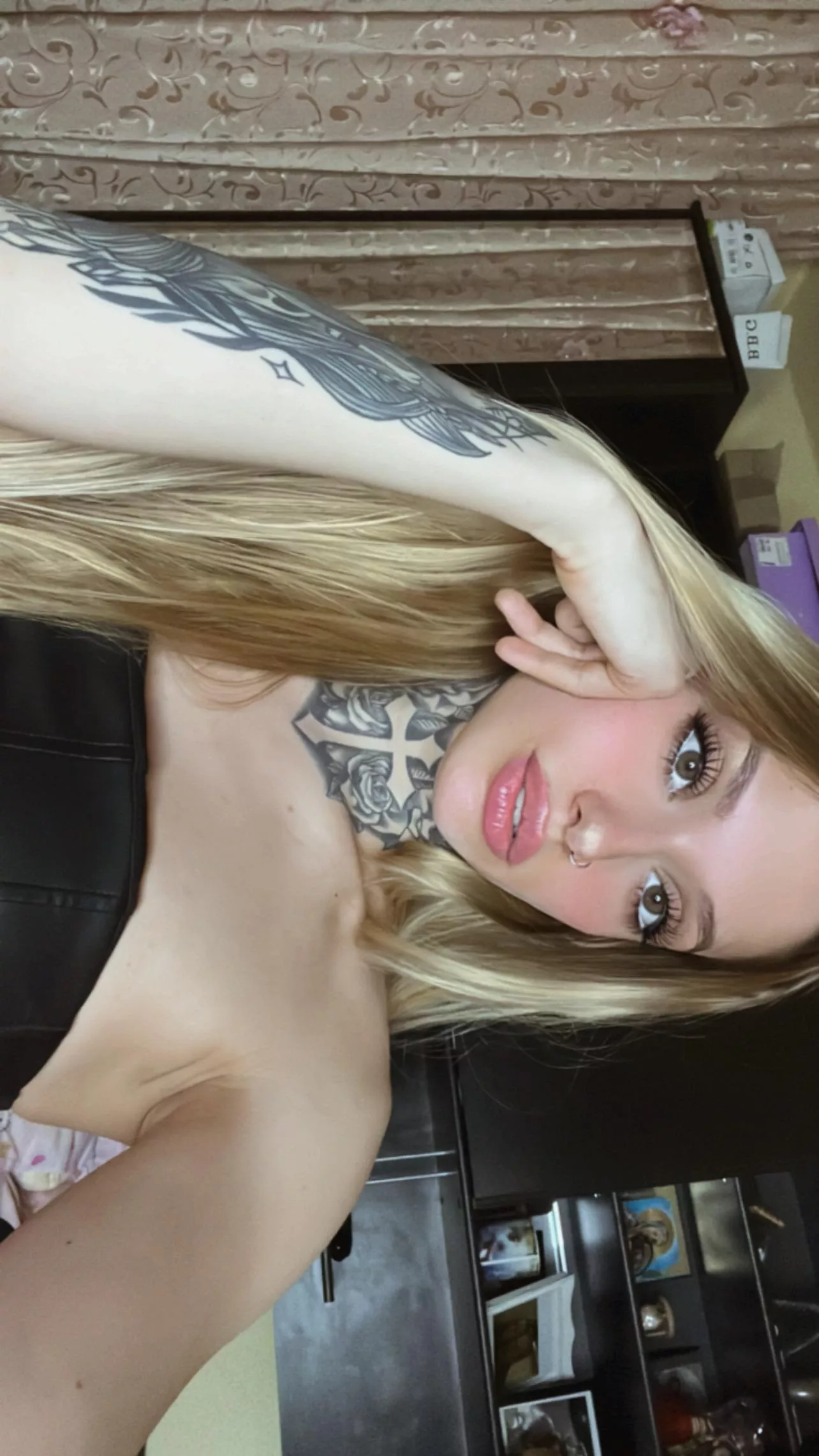 tatt girl ✌🏼IUTR posted by Designer_Brief_9365