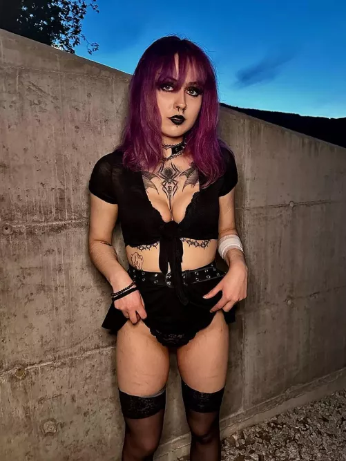 You have one pickup line to make me come home with you. What is it? by CondescendingAlice5