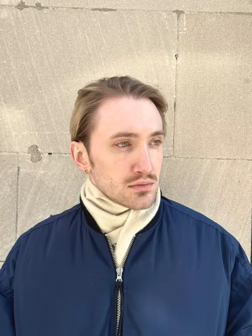 29, lacking gamer friends or any after moving. Xbox/Switch/MacOS, willing to try new games and enjoy chatting outside of games too. A bit introverted. by WetHazelNutz