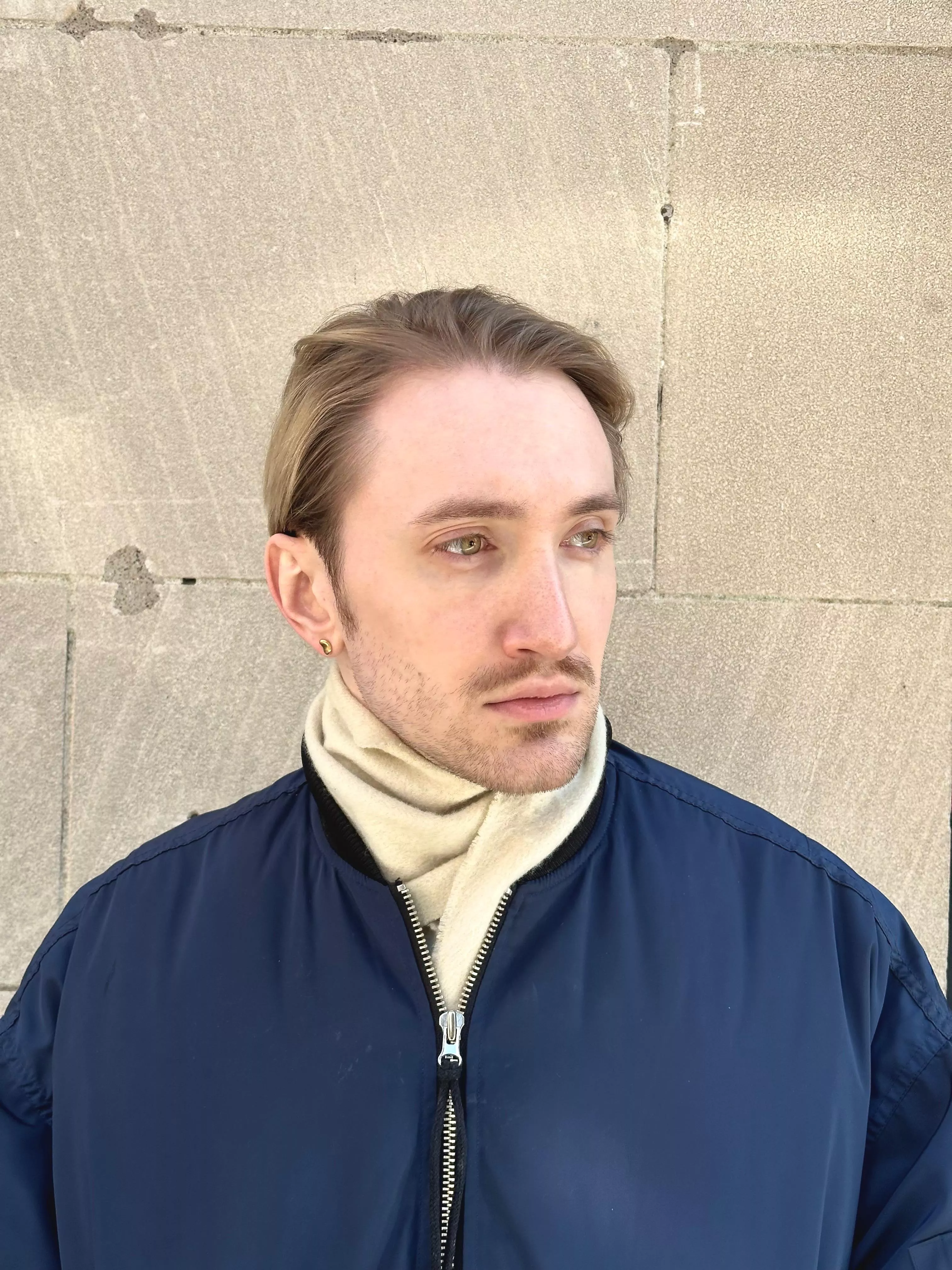 29, lacking gamer friends or any after moving. Xbox/Switch/MacOS, willing to try new games and enjoy chatting outside of games too. A bit introverted. posted by WetHazelNutz