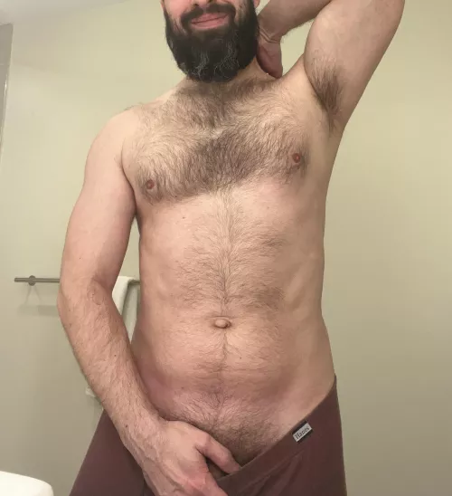 [39] Getting ready for my day by Silly-March22