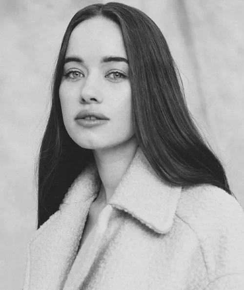 Anna Popplewell by mydoglixu
