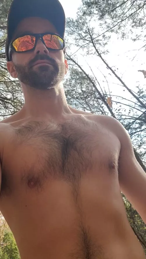 Any gay guys like hiking naked? by XyonSkye