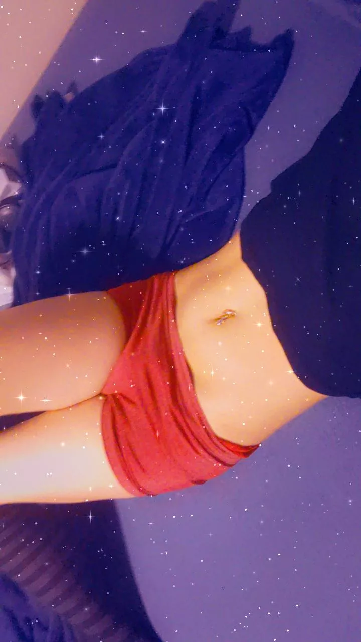 Anyone else love wearing gym outfits and imagining going to the gym posted by WistfulPairing