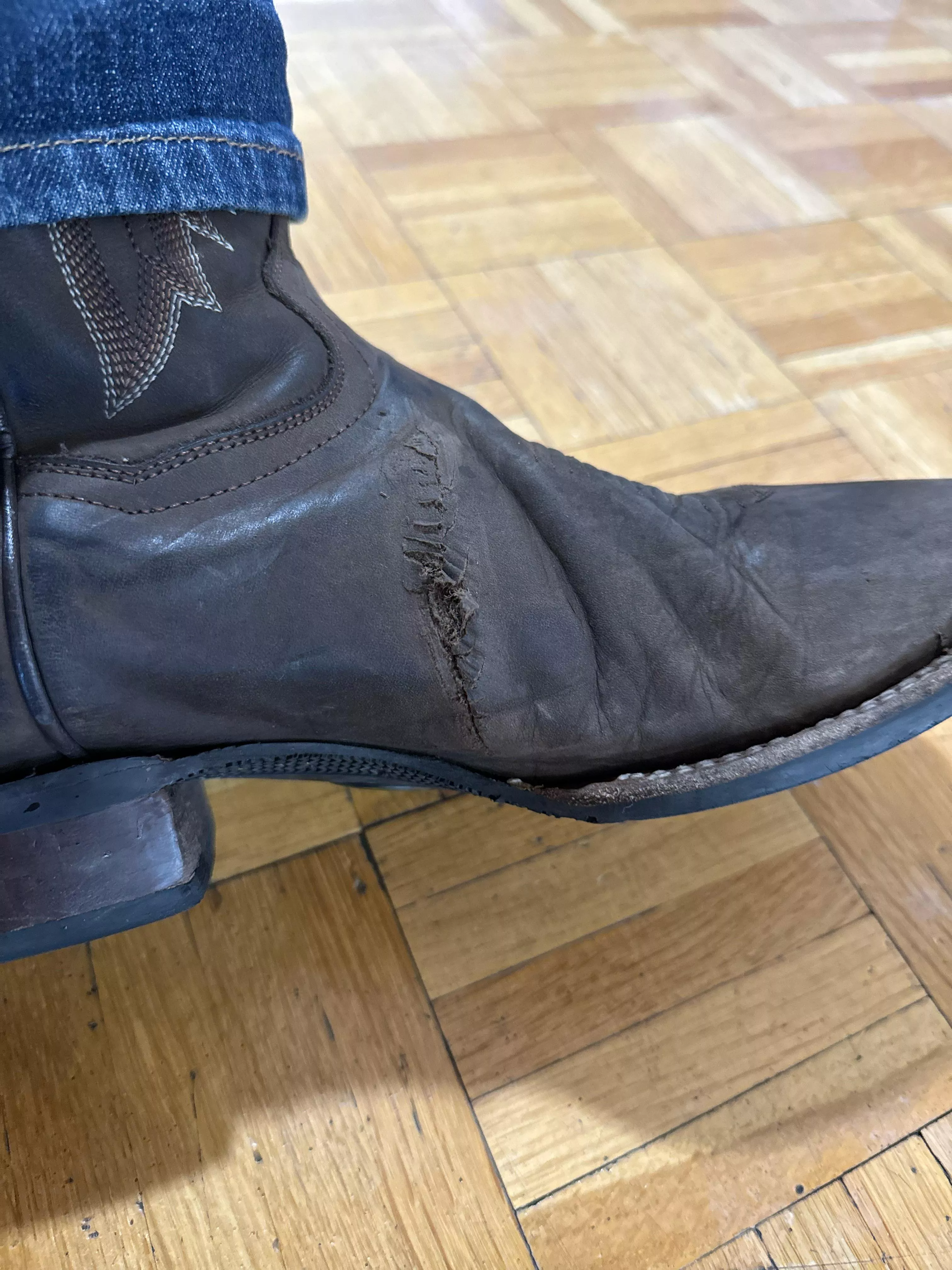 Anyone know how to fix this??  posted by Daedphish