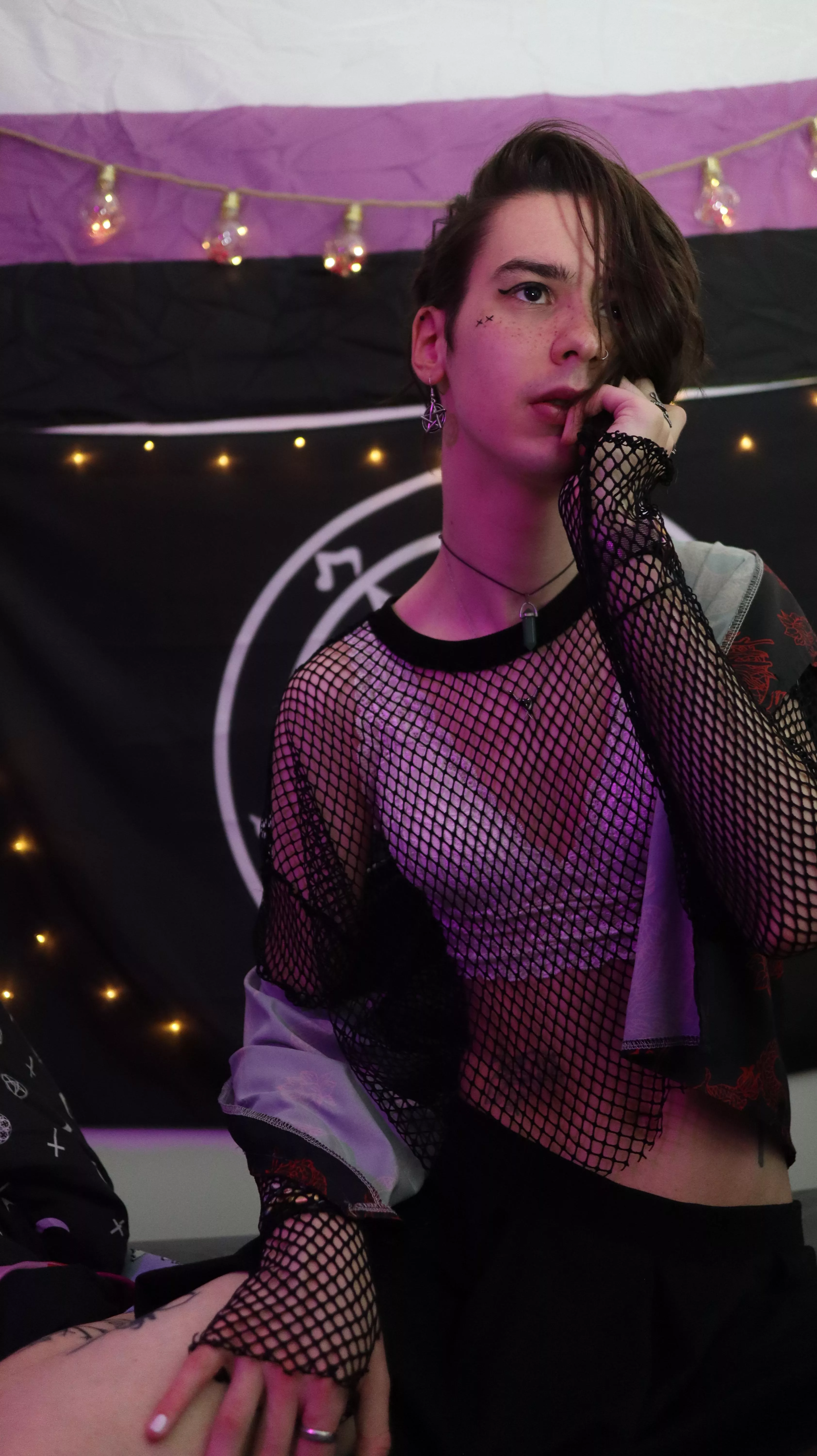 Are we feeling the look? 🤔 posted by Allie_Foxplay