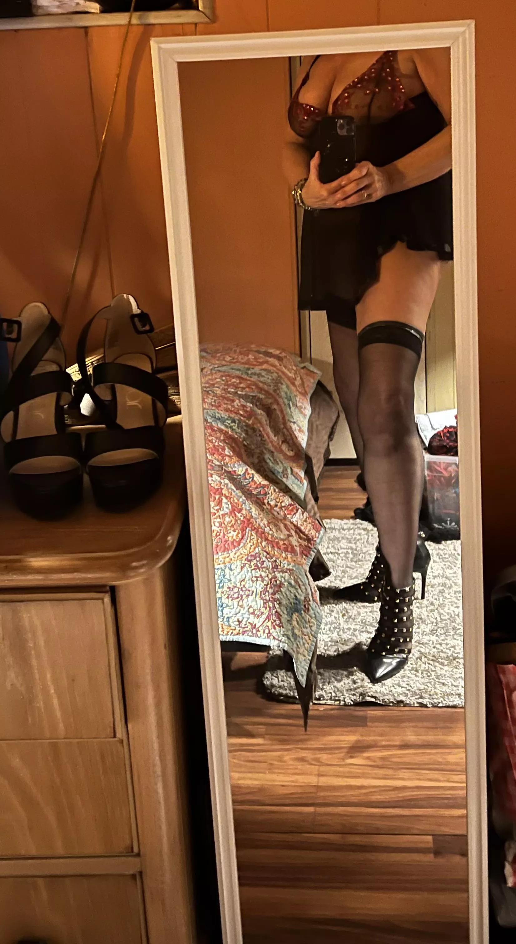 Can this 60 year old make you hard?? posted by Sinfulcougar60