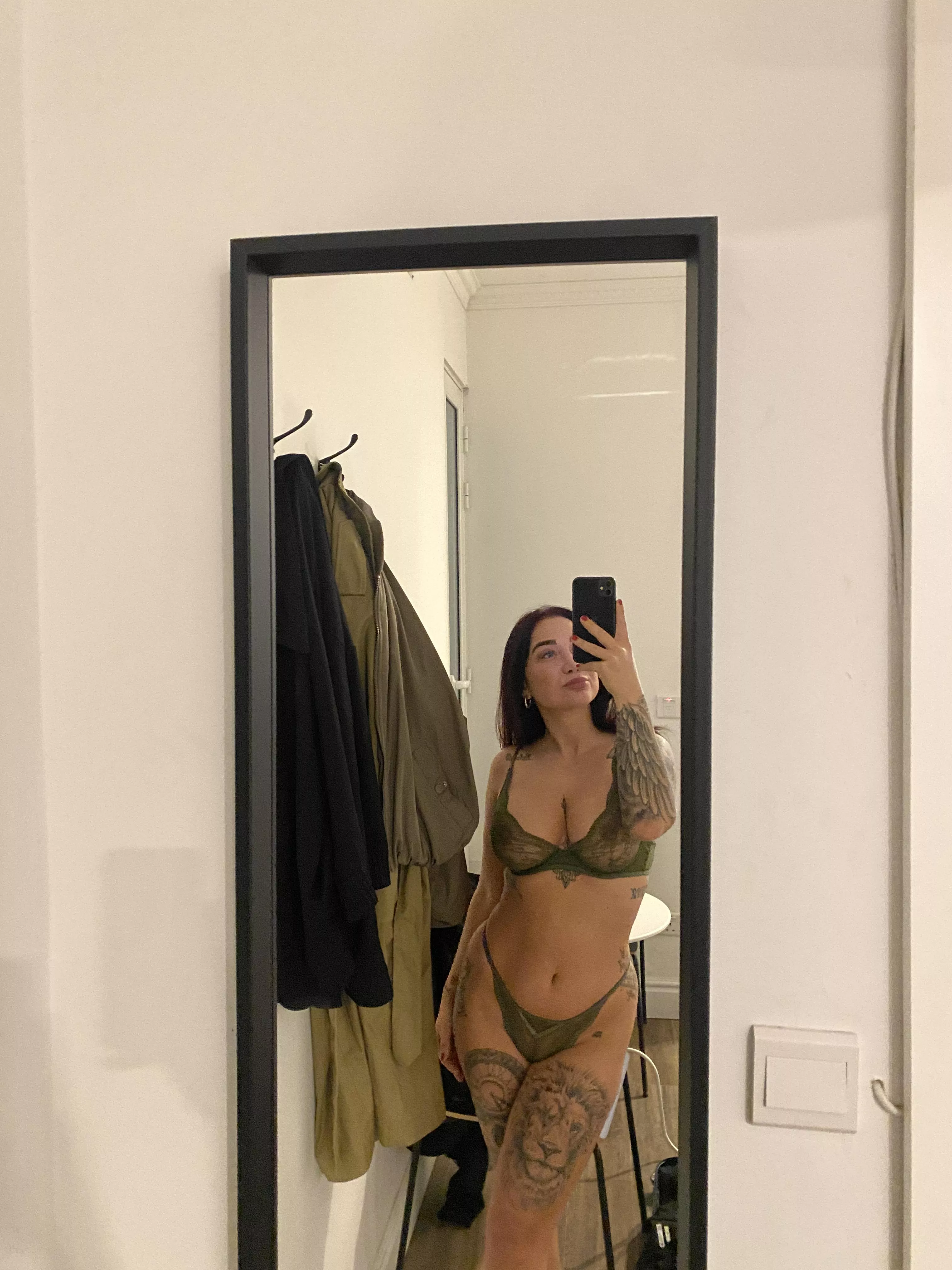 can we be more than just friends ? posted by descendsclitoral22