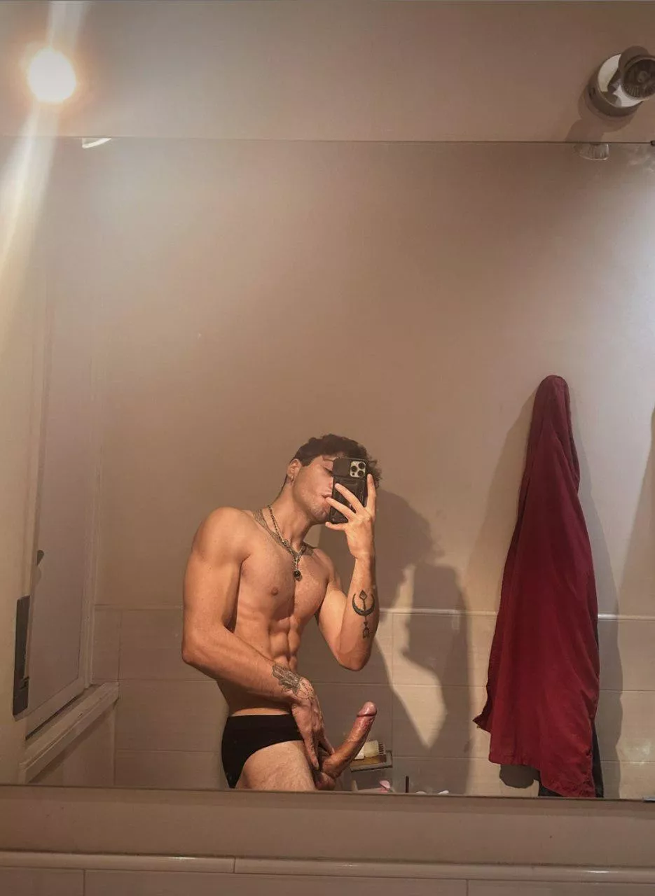 Comment your dirtiest thoughts 😉 posted by davidgallo77