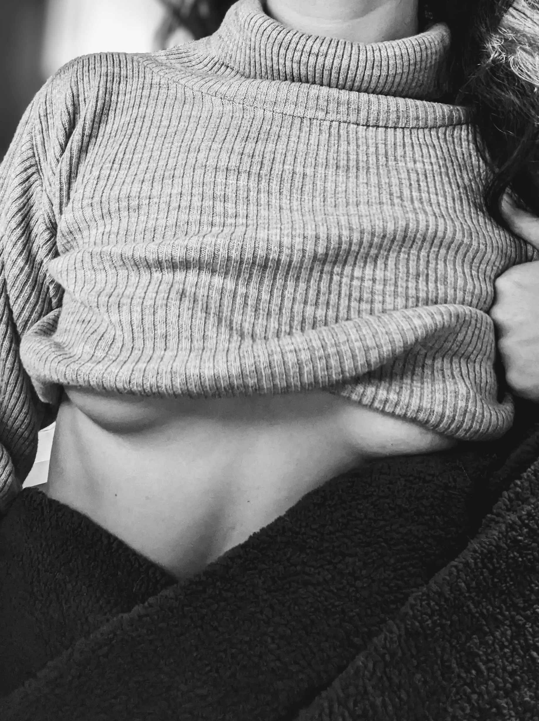 cosy vibes in black and white [F] posted by Girl_In_Dungarees