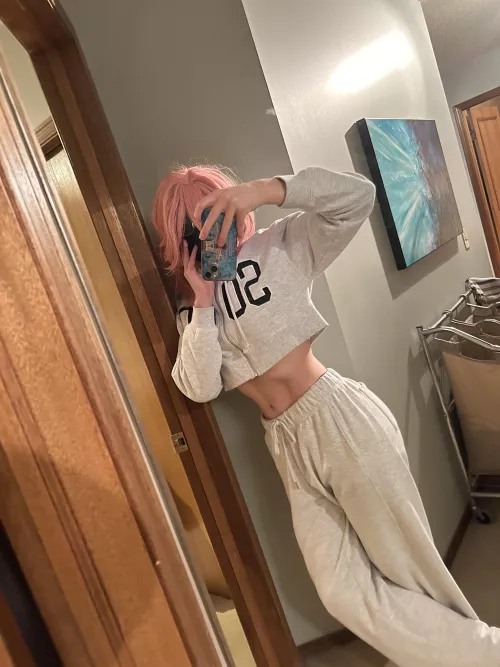 Do u like my outfit? by laviathan27