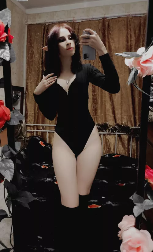 Efl girl by ReymaVan by marririn