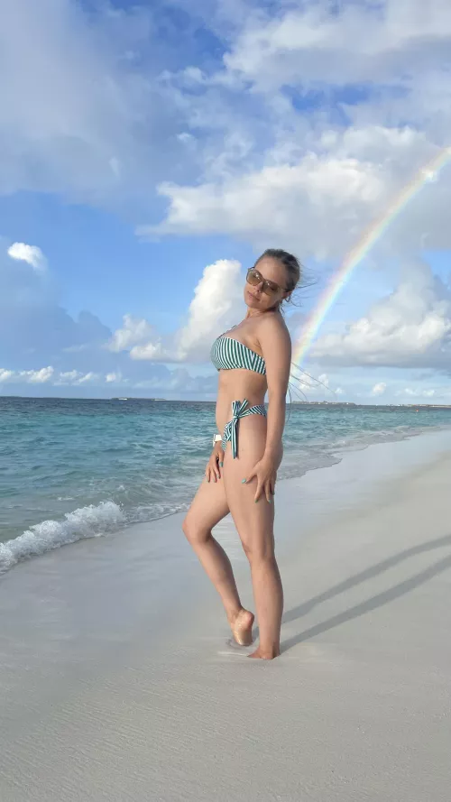 Empty beaches inspire me) by adlenaline_