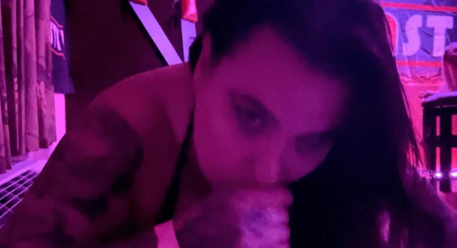 Fun while 50+ people watch? Yes please by TheShortAndInked1