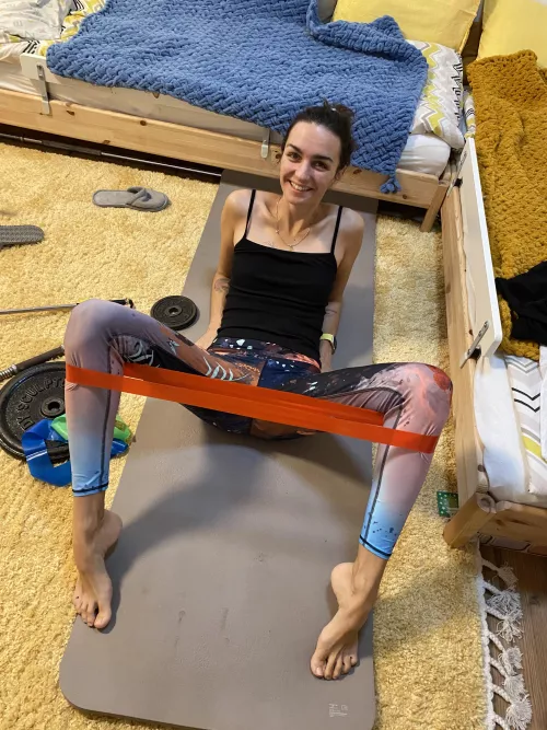 got naughty thoughts in this position [F] by ErikaBosom