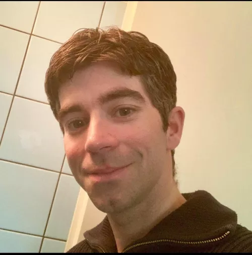 Hiii I Like fun with Tranny, and Crossdresser, Send my Mail please,🔥🔥🔥🔥🥰🥰🥰, al welcome,🔥🔥🔥 by teillet22