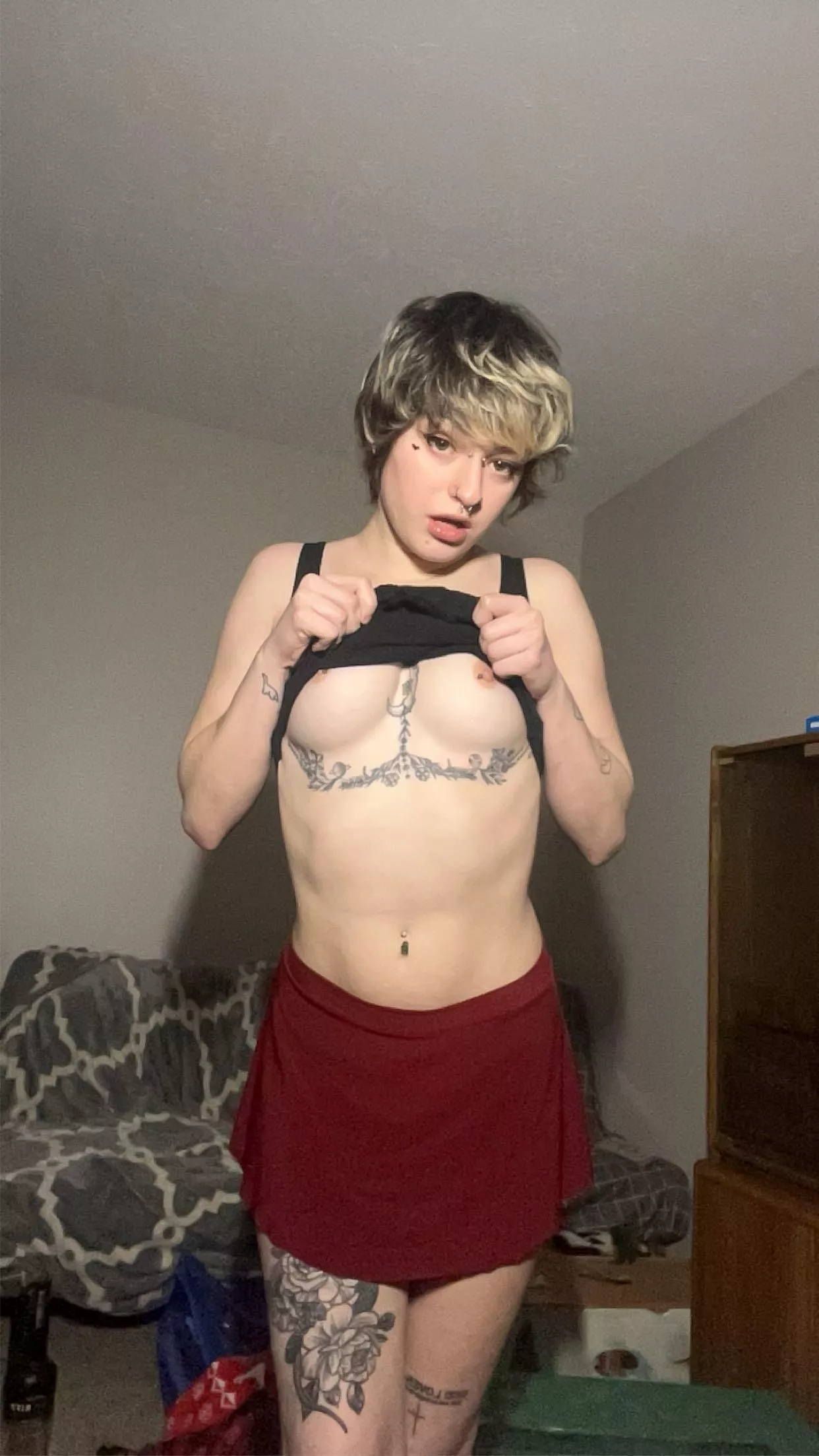 Hiiii posted by ArtemisMadelyn