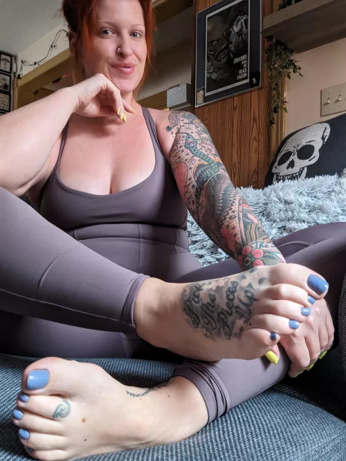 How Cute Is This Pedi Colour Next To My Bodysuit!? 😁 by BeeBinisky