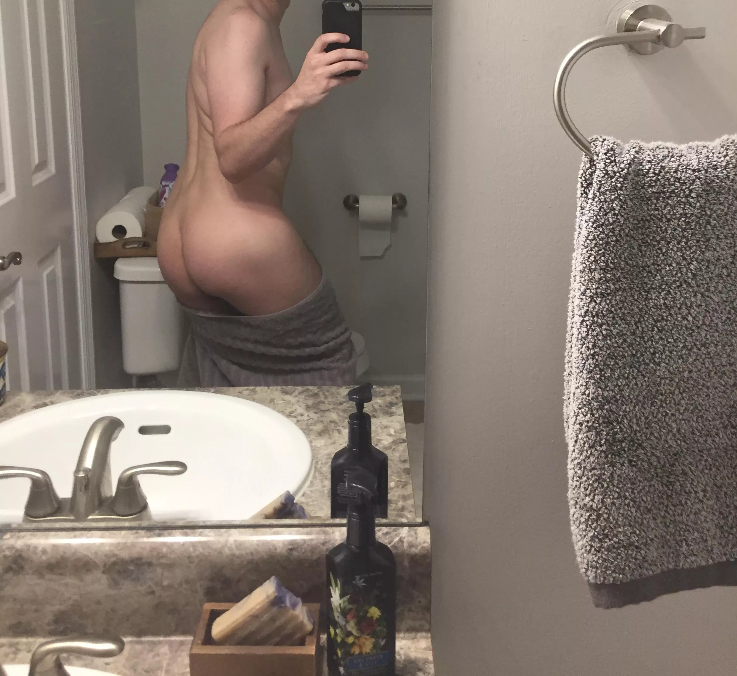 I could always use another fwb. Inbox open 😉 posted by nickifuckedmyass