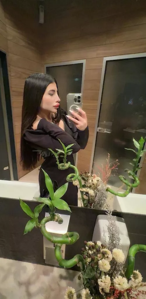 I love getting older men’s attention ☺️💗 by suteljeui