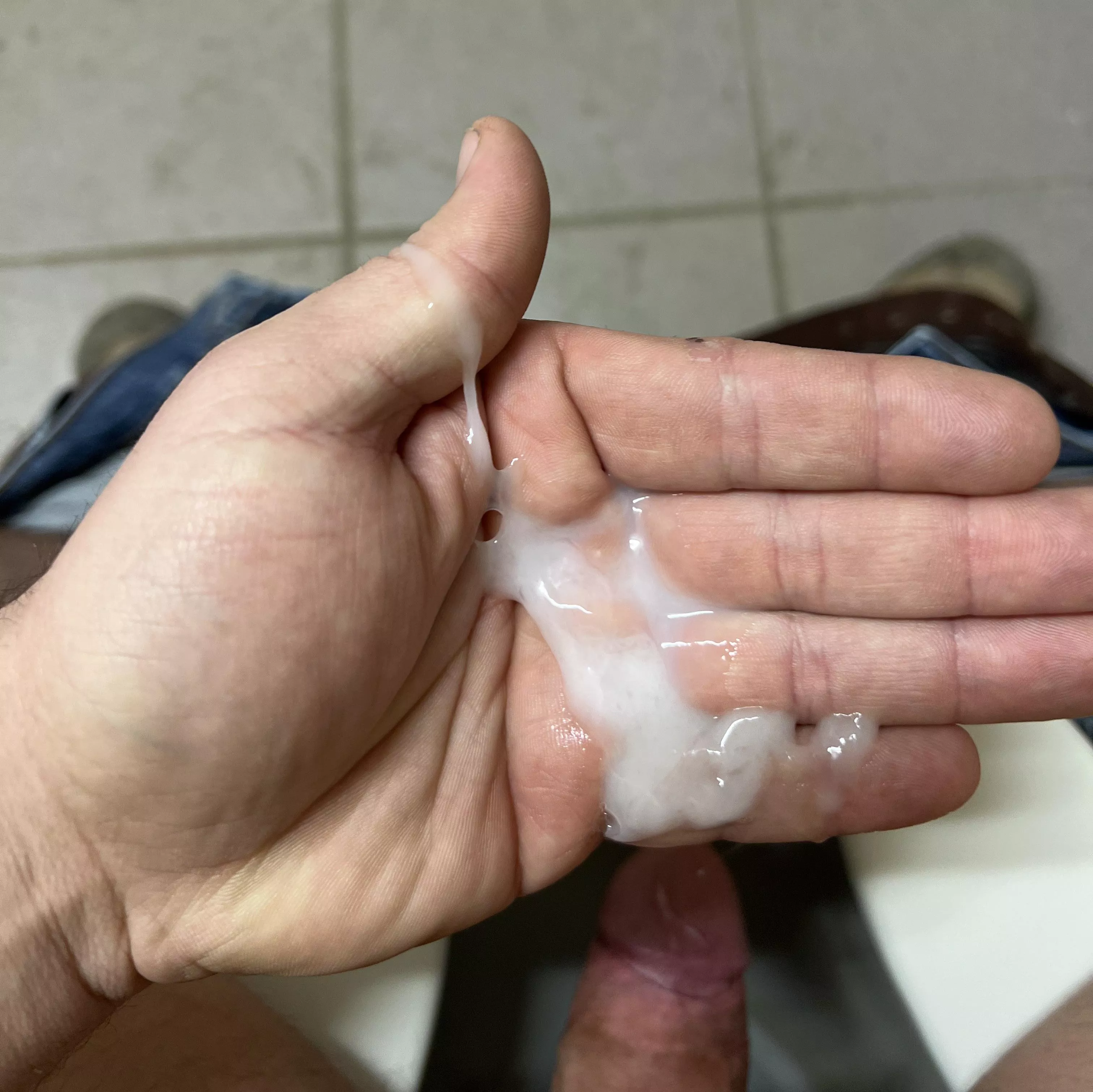 I made a mess posted by skolvikezz