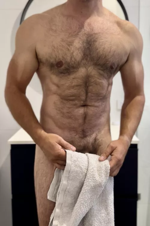 I ordered extra towels (m) (oc) by SmokySix