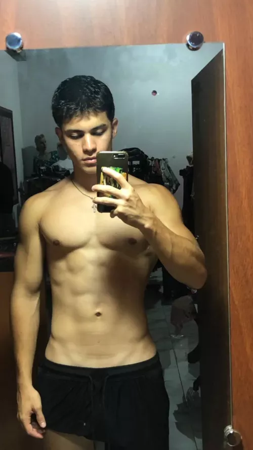 It’s sharp by Inanotherworldd