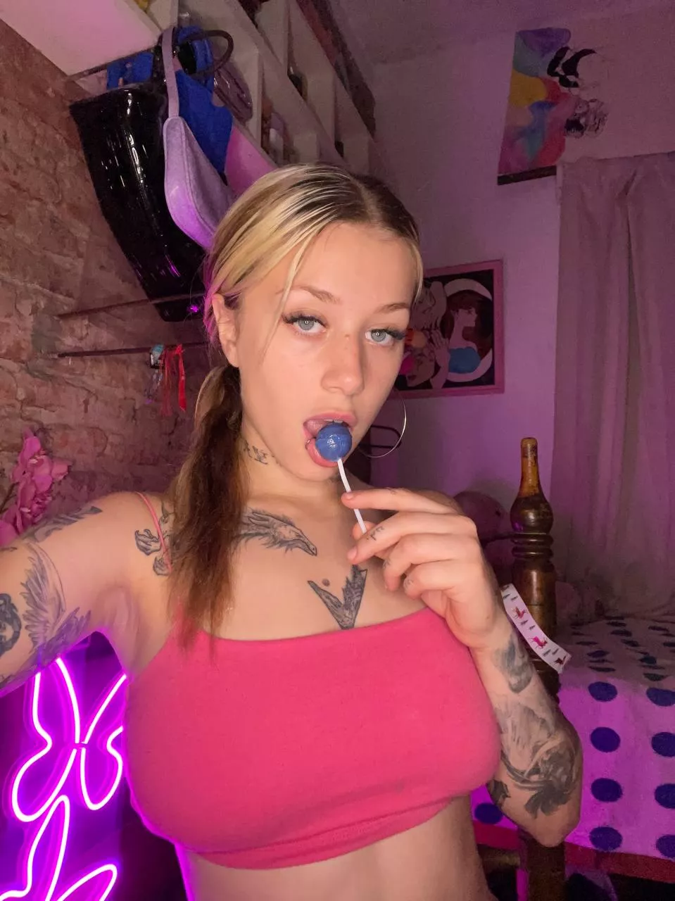 IUTR baddie posted by cooperationapples