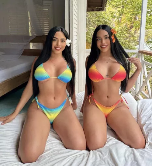 Latina twins by mrprofessional2424