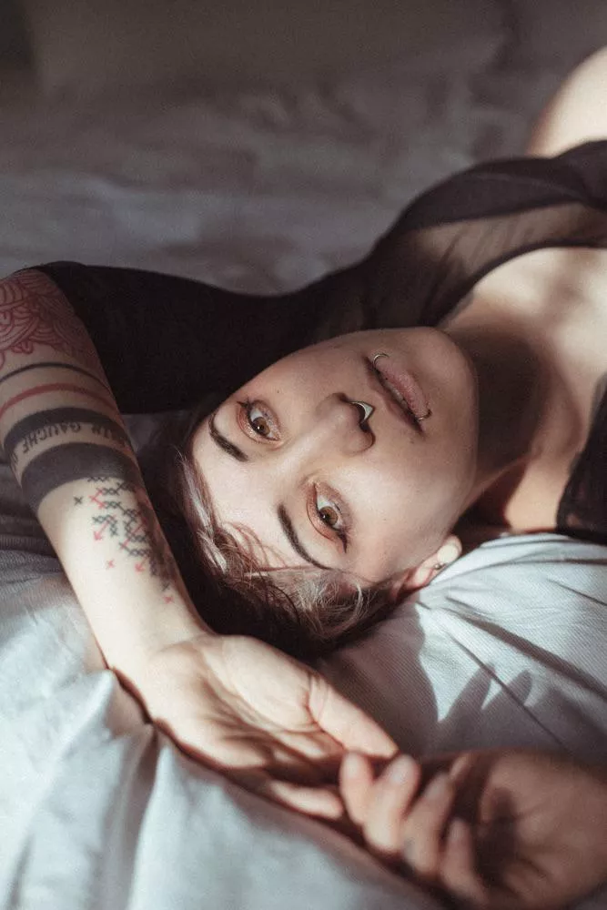 lounging [NB] posted by UrsinaeVespera