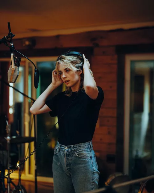 Maya Hawke by Emotional-Maximum534