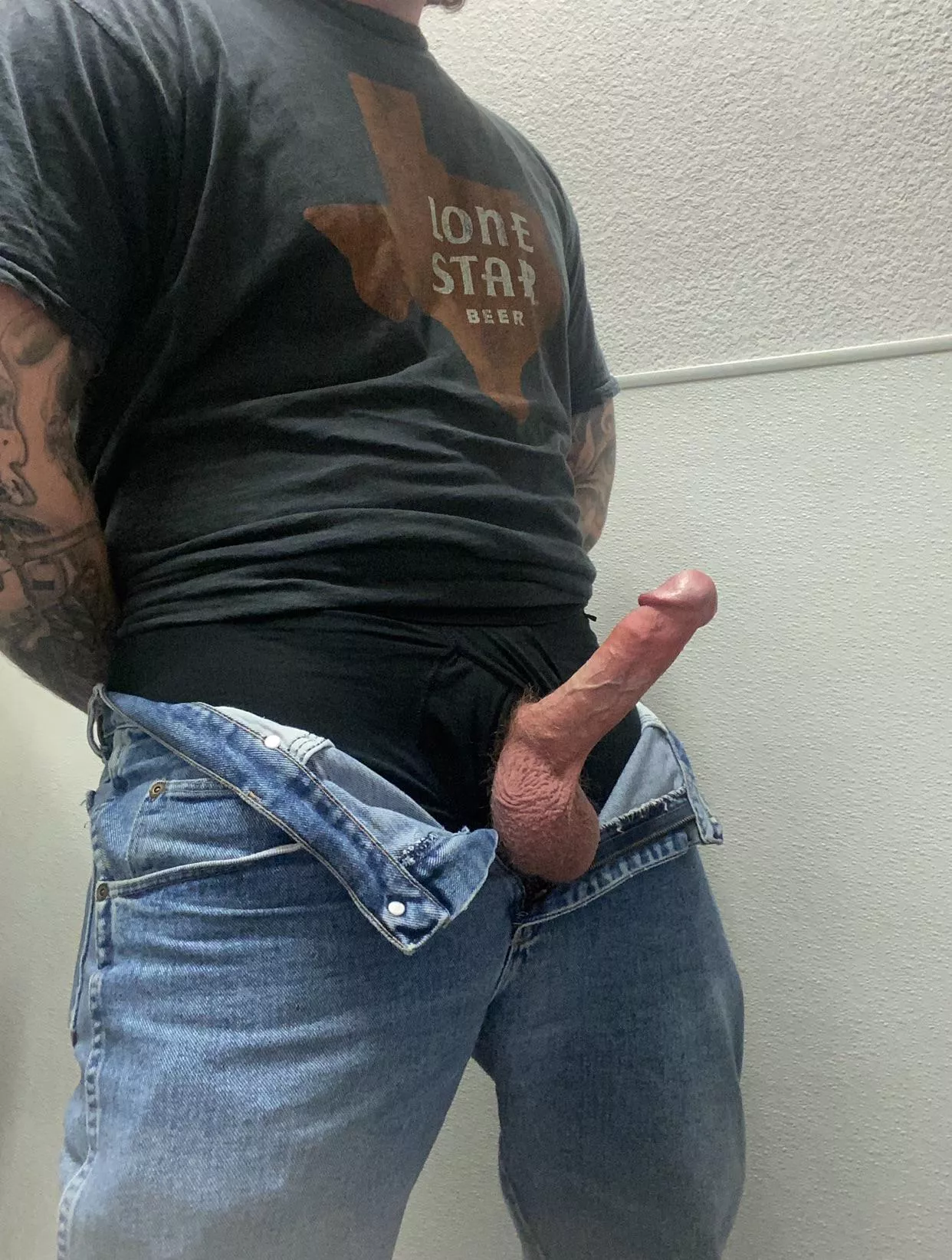 Meet me in the office bathroom posted by nopantsnoants