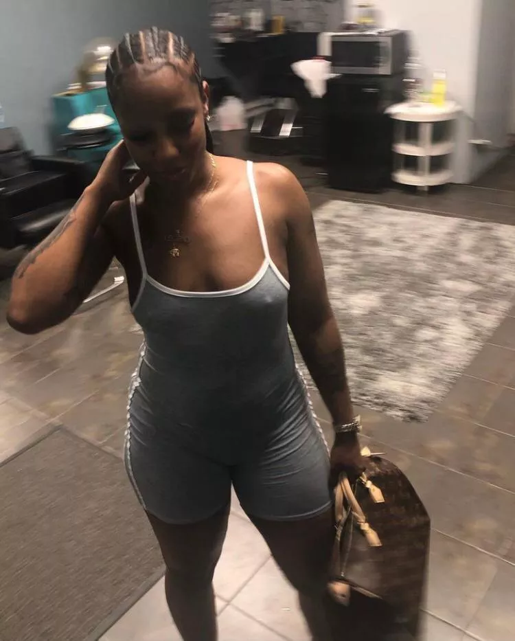 Monday mood: enjoying the freedom of no bra vibes. posted by BigNik_sag