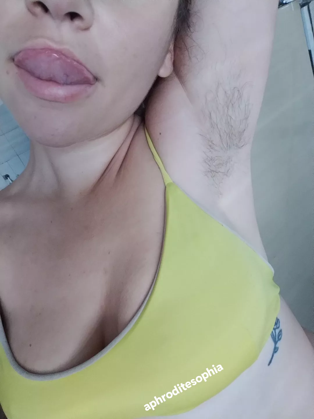 my armpits taste like the sea posted by AfroditaSofi