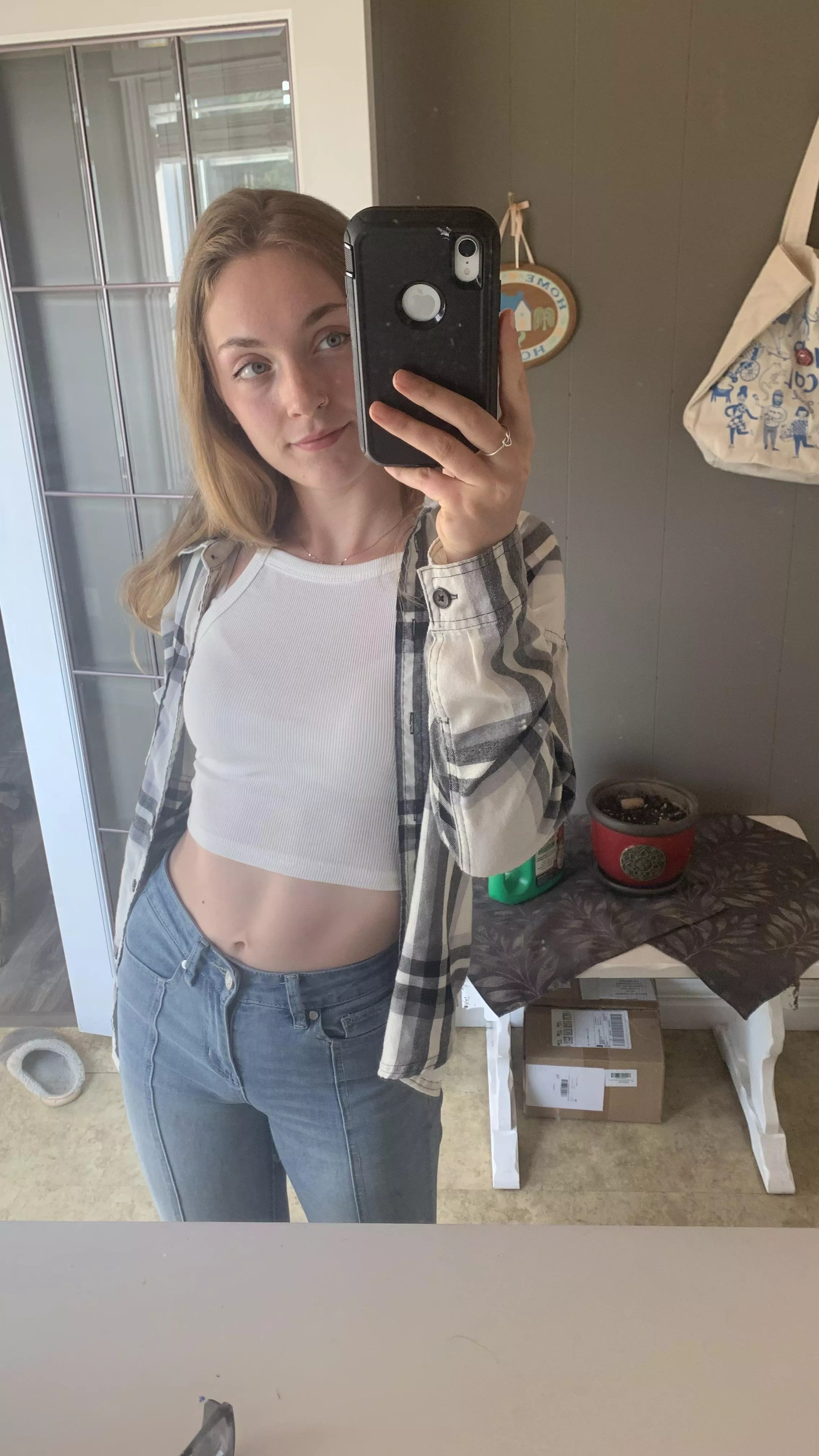 My body need your attention posted by Eloise_ML