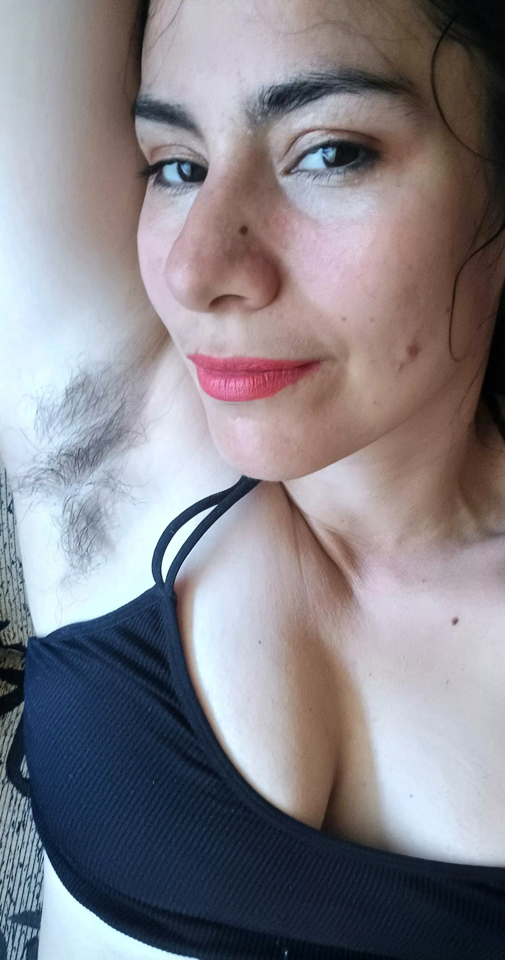 Never shaved, always sweaty posted by celestetantrika