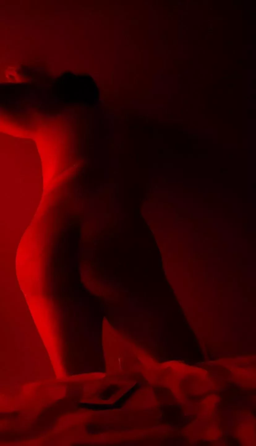 passion red color ❤️‍🔥 posted by ezequieel_777