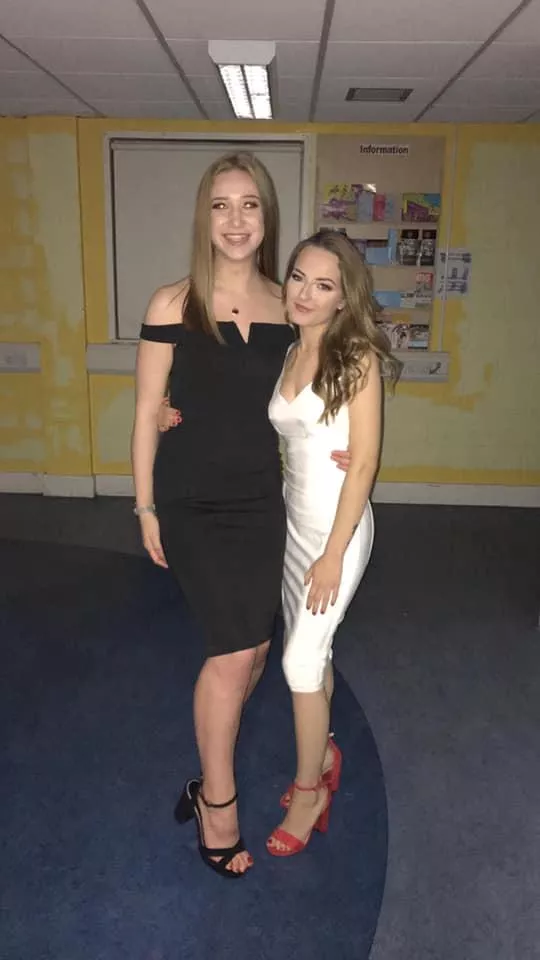 Pick one, tall or little? posted by BlackenceGhost