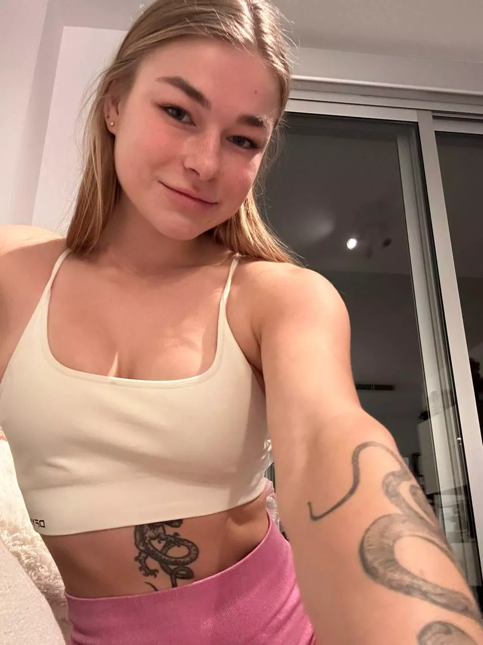 Selfie with my fave white top ;) posted by Quillajaxn