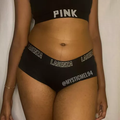 [selling] [Canada] my creamy goodness looks so good on black fabric, why don't you see for yourself? [pty] 💓👙 by mysticmel94