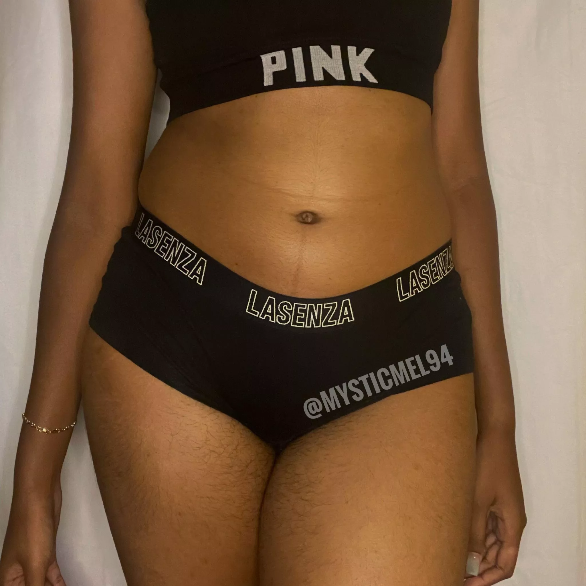 [selling] [Canada] my creamy goodness looks so good on black fabric, why don't you see for yourself? [pty] 💓👙 posted by mysticmel94