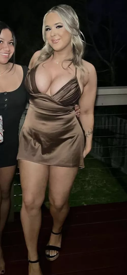 Showing off by wideboyy