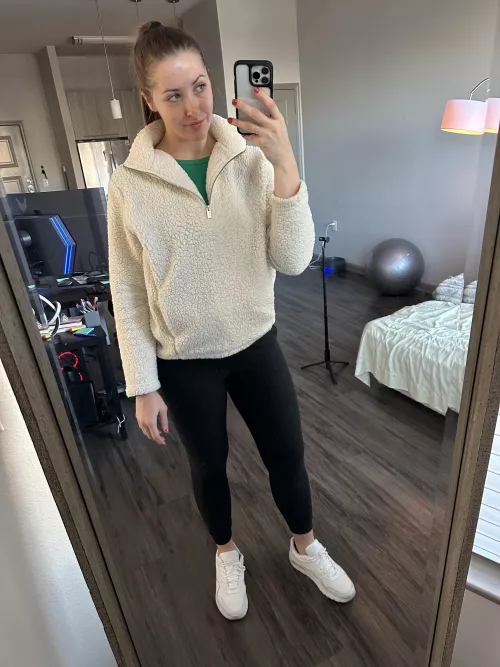 simple but cute thanks to my leggings by cumwcourt