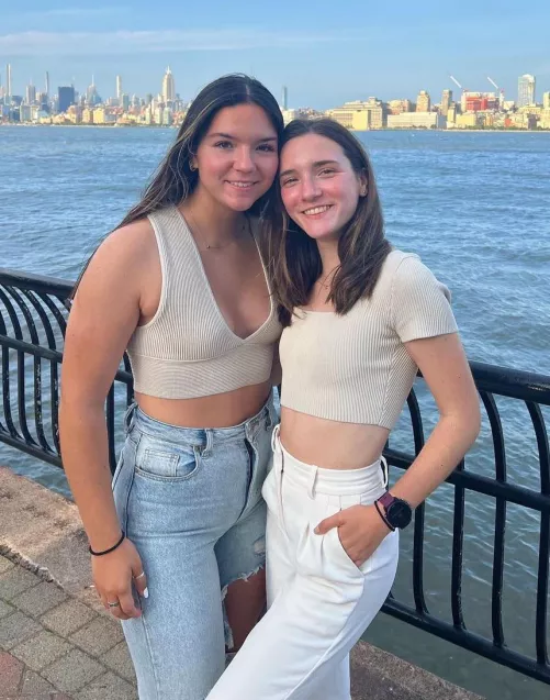 Sisters by DiddyDoodz