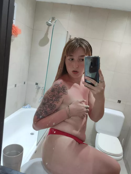 slightly chubby but i love my body :) by Aurora_NA