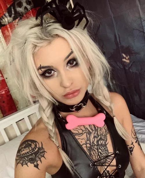 Stick my bone gag in my mouth where it belongs by briblitz