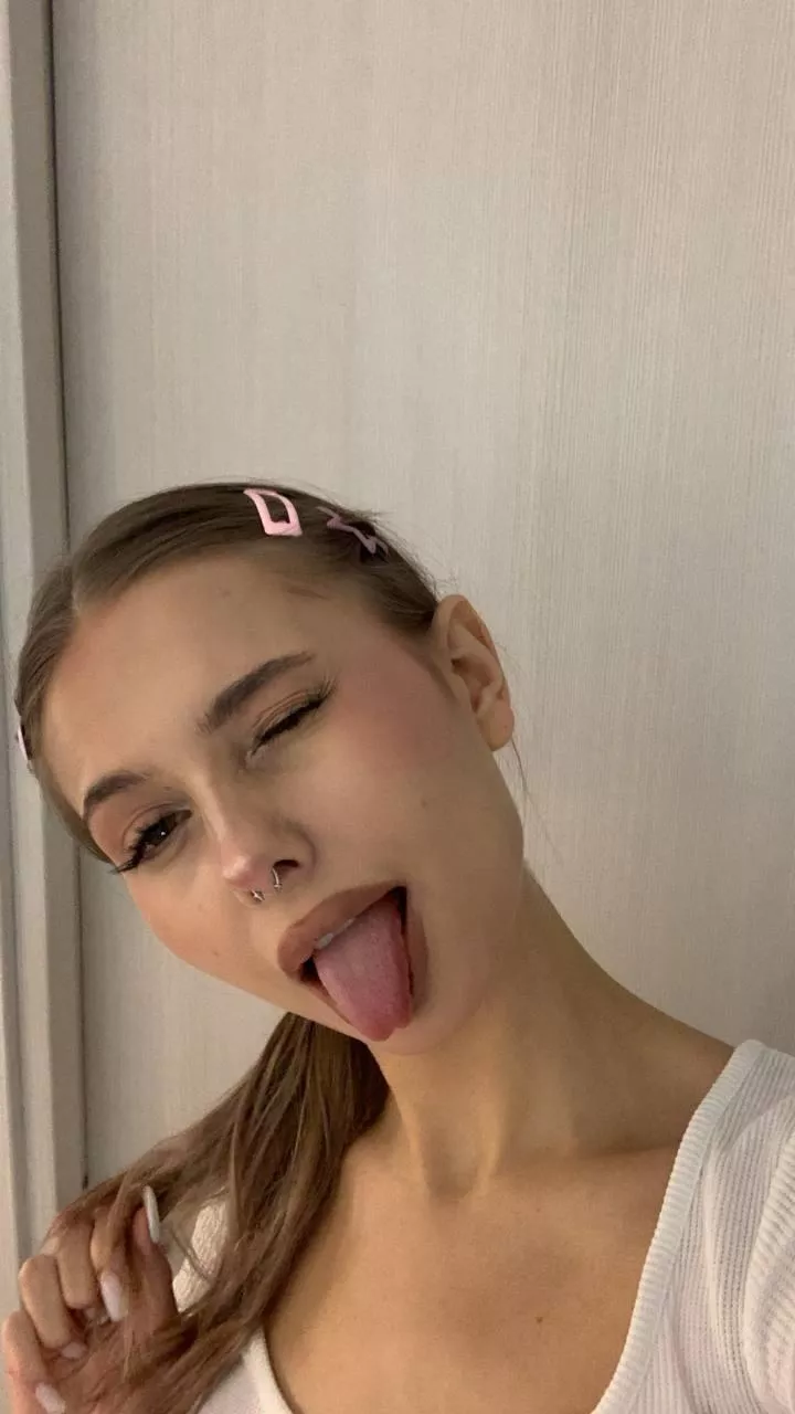 That's the sweetest thing you've seen today, isn't it posted by TheCertainAccuracy